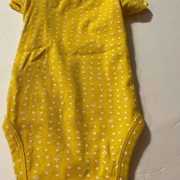 0-3 Months Infant Girls Carter Bodysuit Yellow & White Polka Dot Bow & Romper - Picture 4 of 8